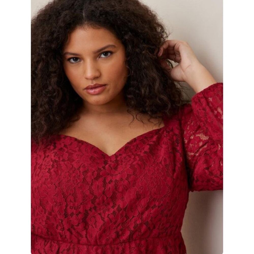 Torrid lace puff sleeve peplum blouse wine tasting maroon red size 4 plus 4X - Picture 3 of 14